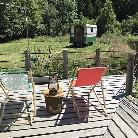 Chalet En Rondins De Bois