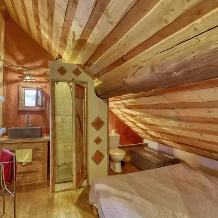 Alpstuga Chalet En Rondins De Bois Picherande