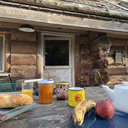 Chalet En Rondins De Bois Alpstuga Picherande